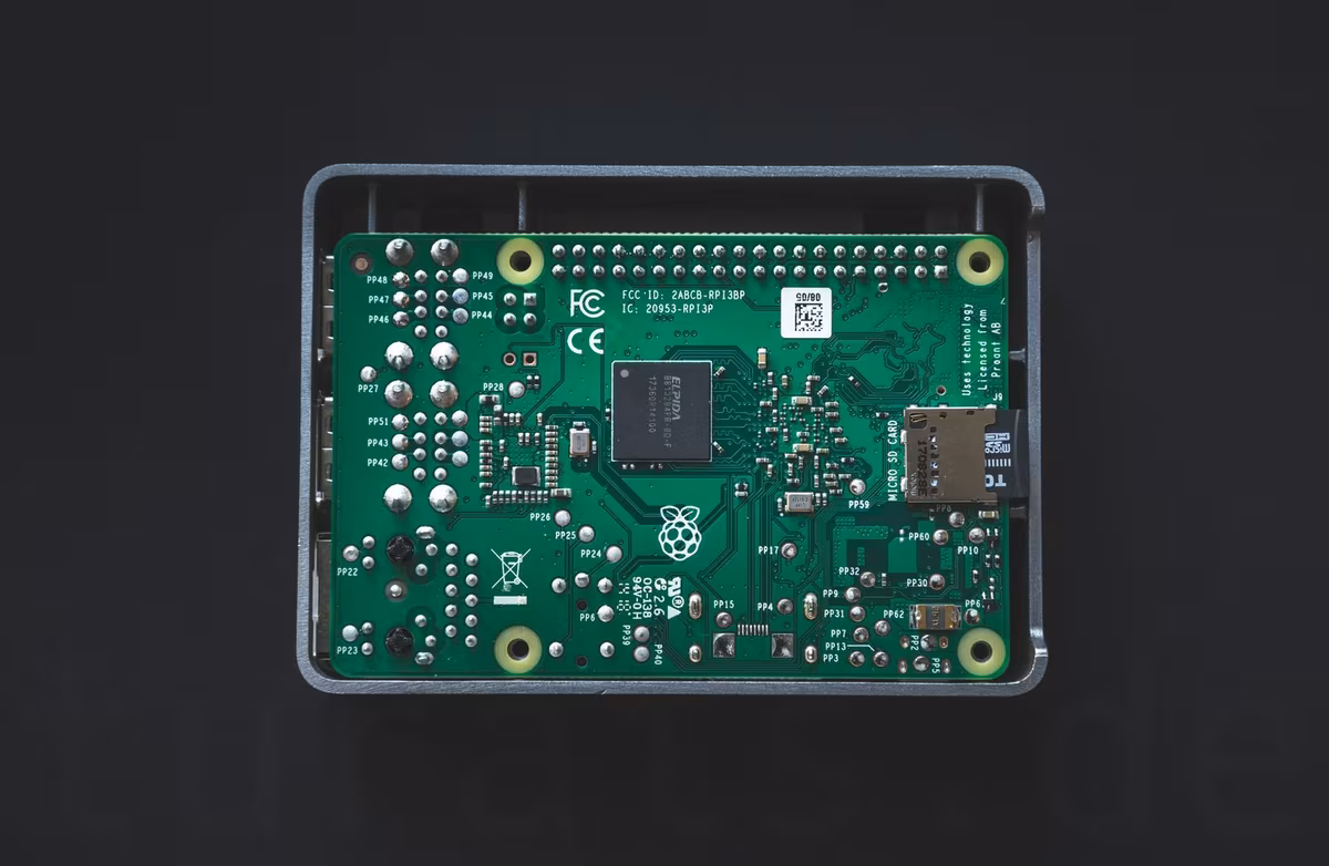 Raspberry Pi 4: Alternativen zum Raspberry und Einrichtung mit Armbian und Docker