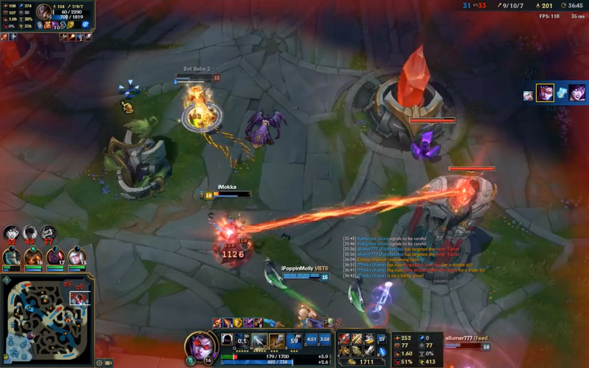 Champion wird vom Laser des Inhibitor Turms angegriffen.